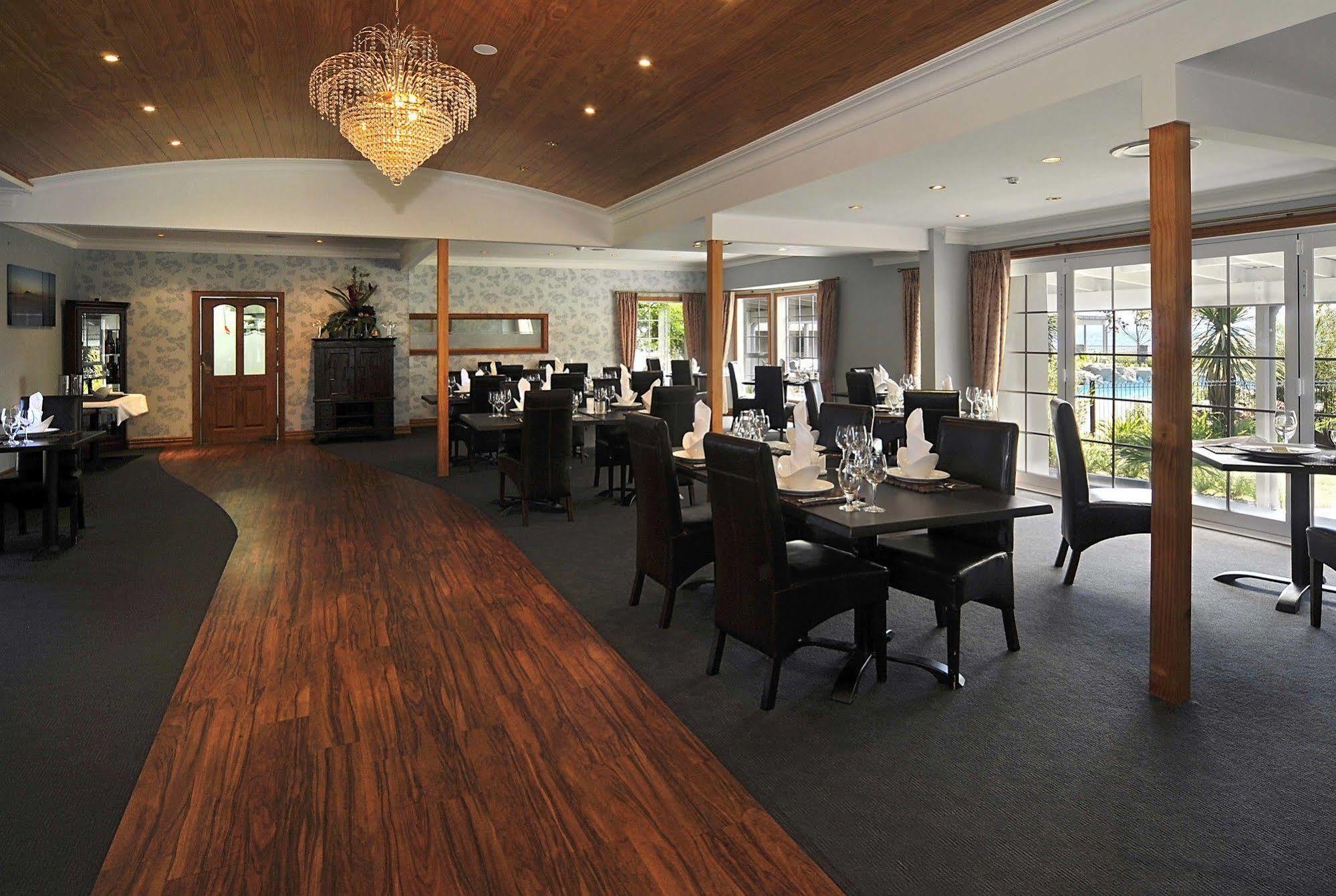 Wai Ora Lakeside Spa Resort Rotorua Ngoại thất bức ảnh
